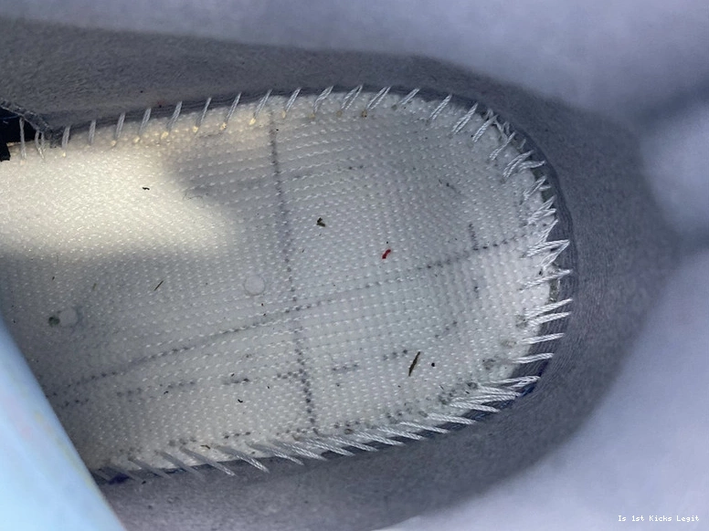  CV9388-001 Air “Bred” Jordan 4 OWT x 1128